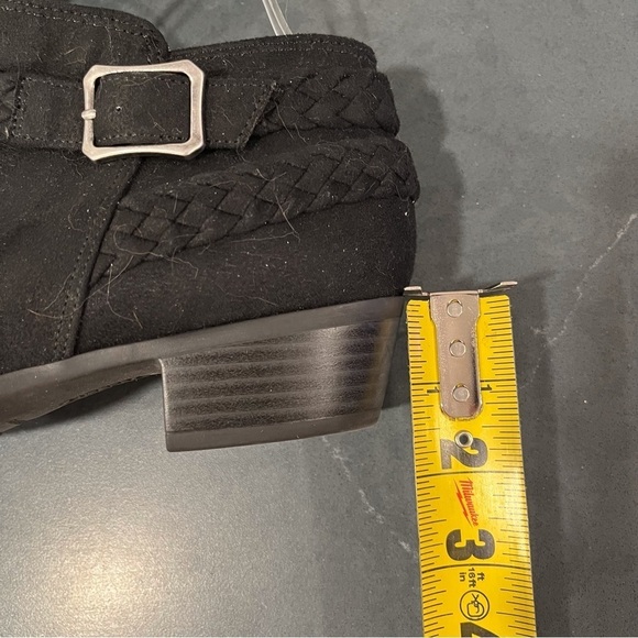 Life Stride sz 8 Adriana black microsuede ankle boots - Picture 15 of 16